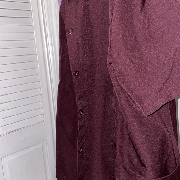 Maroon & Black Edwards XS R SCRUBS TOP - Picture 10 of 10